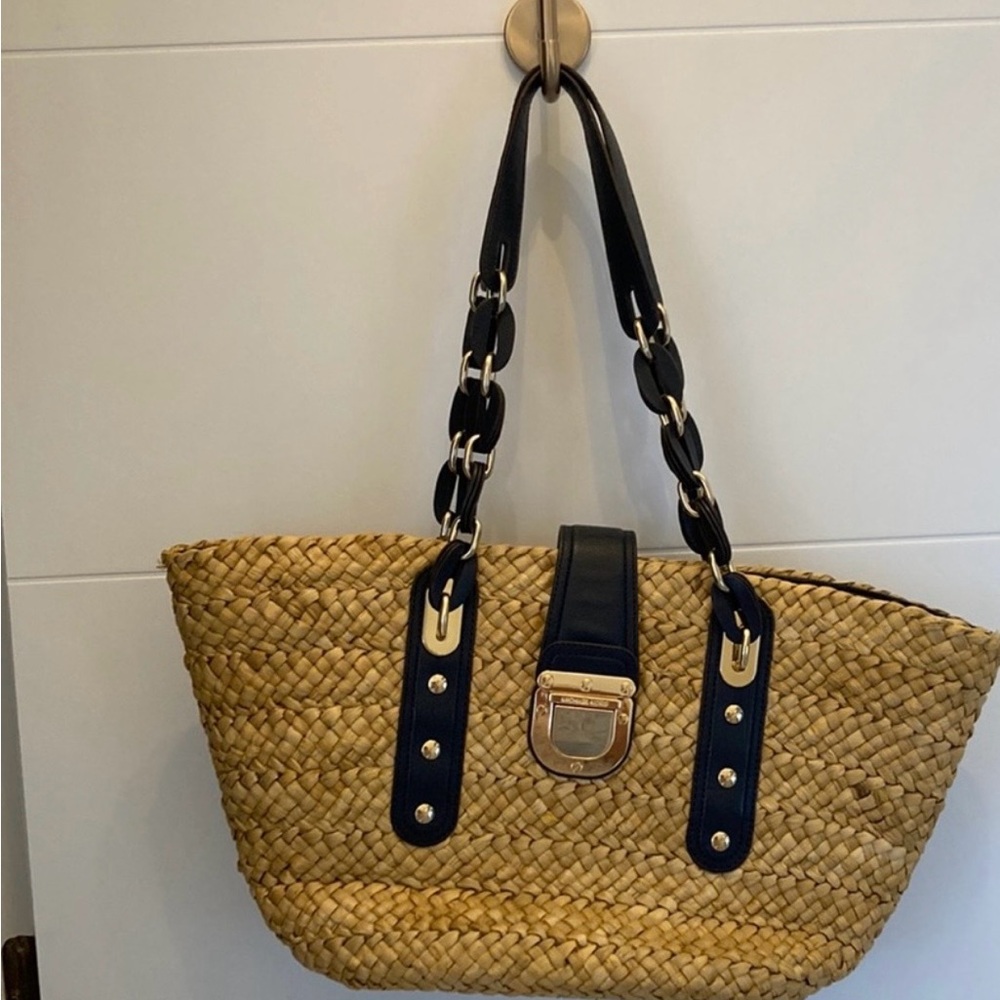 Rare Michael Kors straw tote. Excellent Condition